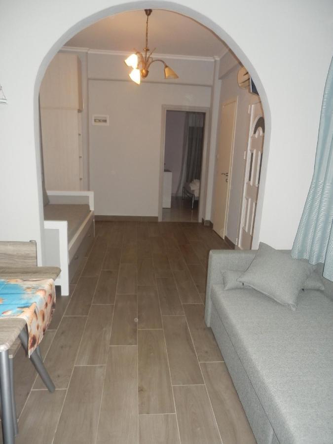 Zephyros Family Apartments 1 Ormos Panagias Eksteriør billede
